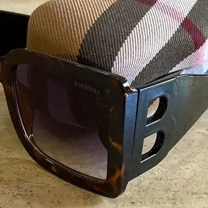 Burberry | Accessories | Burberry B Motif Square Sunglasses  display picture 2